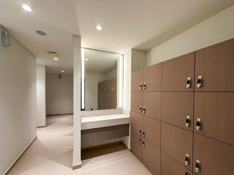 Higuests - Luxury Living One Bedroom In Downtown