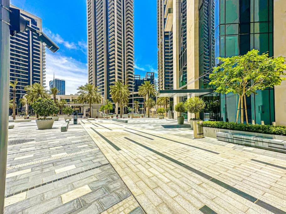 Higuests - Luxury Living One Bedroom In Downtown * Dubai