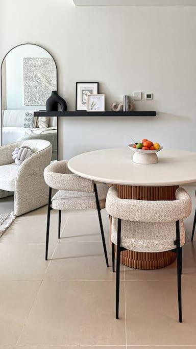 Higuests - Luxury Living One Bedroom In Downtown *