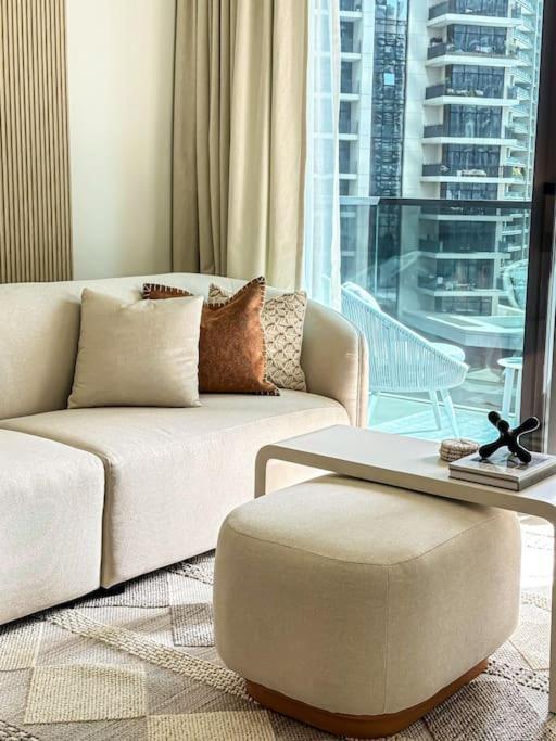 Higuests - Luxury Living One Bedroom In Downtown Apartment Dubai